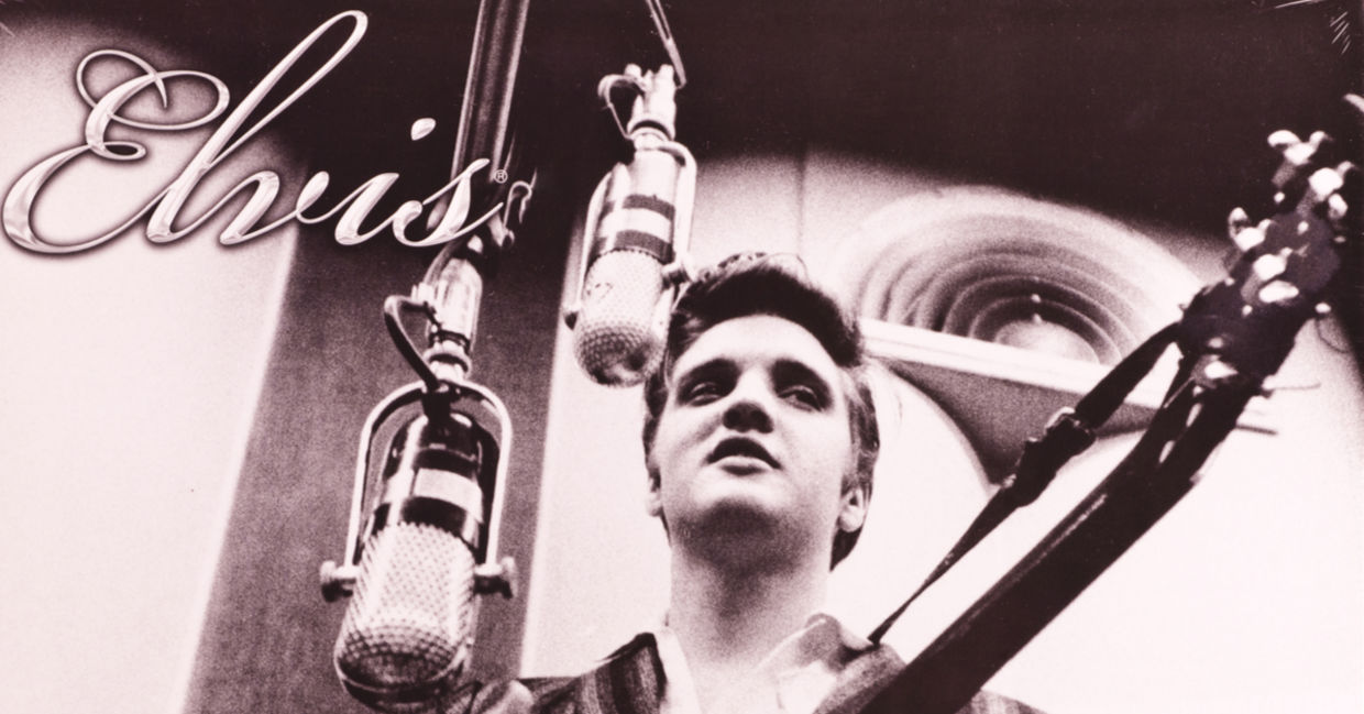 Elvis Presley – Stuck on You Lyrics