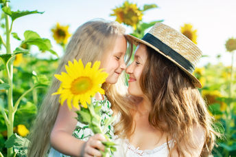 Research suggests that children have a deeply rooted instinct to share and to help others. (Shutterstock)