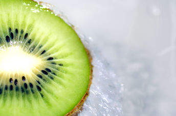 Packaging you can eat on a kiwi fruit