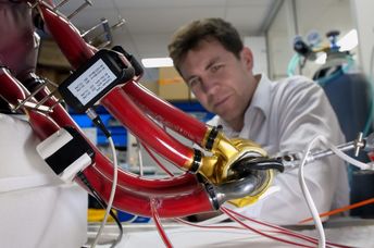 Daniel Timms with the BiVACOR’s artificial heart.