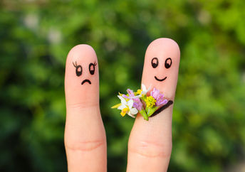 A good apology is about looking inward, carefully considering how your actions affect others. (Shutterstock)