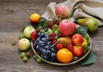 These fruits have edible peels.