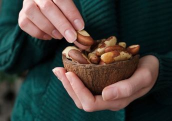 Eating Brazil nuts is an excellent way to get enough selenium.