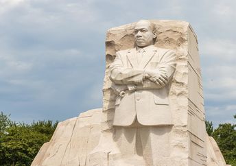 Statue of MLK in Washington DC.