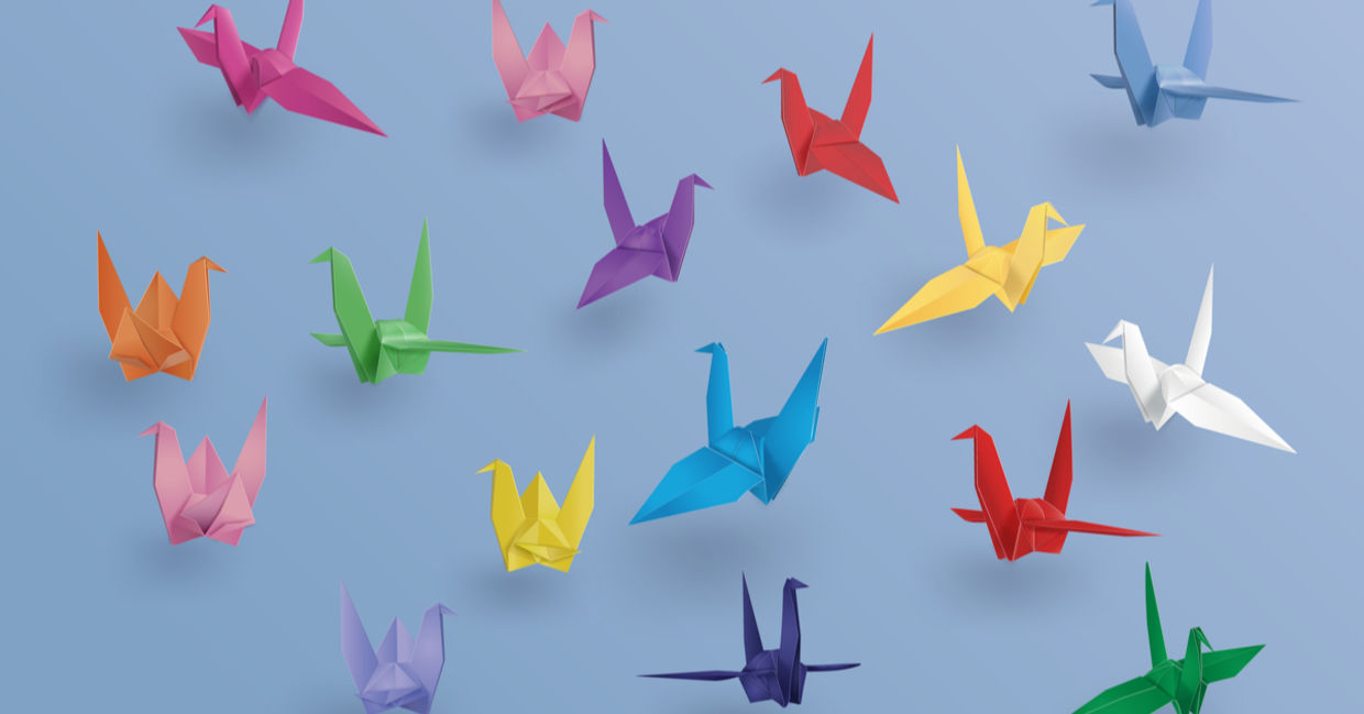 The Woman Who Made 1000 Paper Cranes for 1000 Strangers [VIDEO] - Goodnet