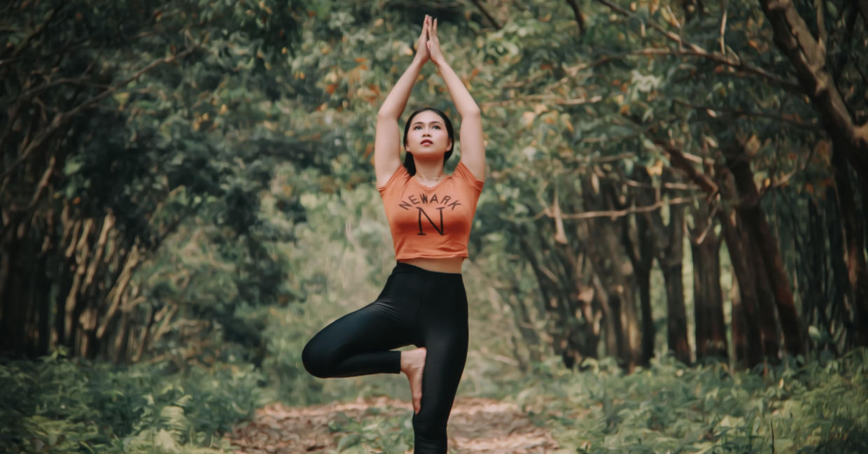 5 Best Crown Chakra Yoga Poses for Connection