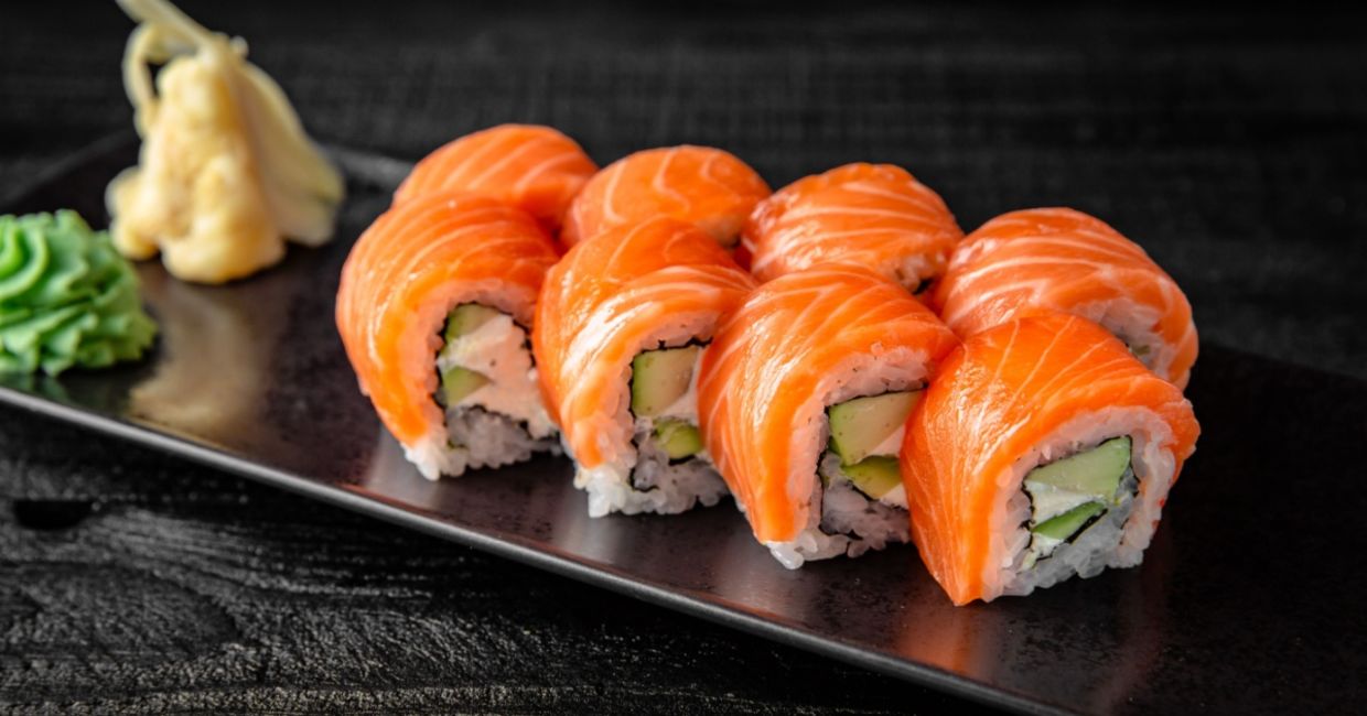 Salmon sushi rolls are full of nutrition.