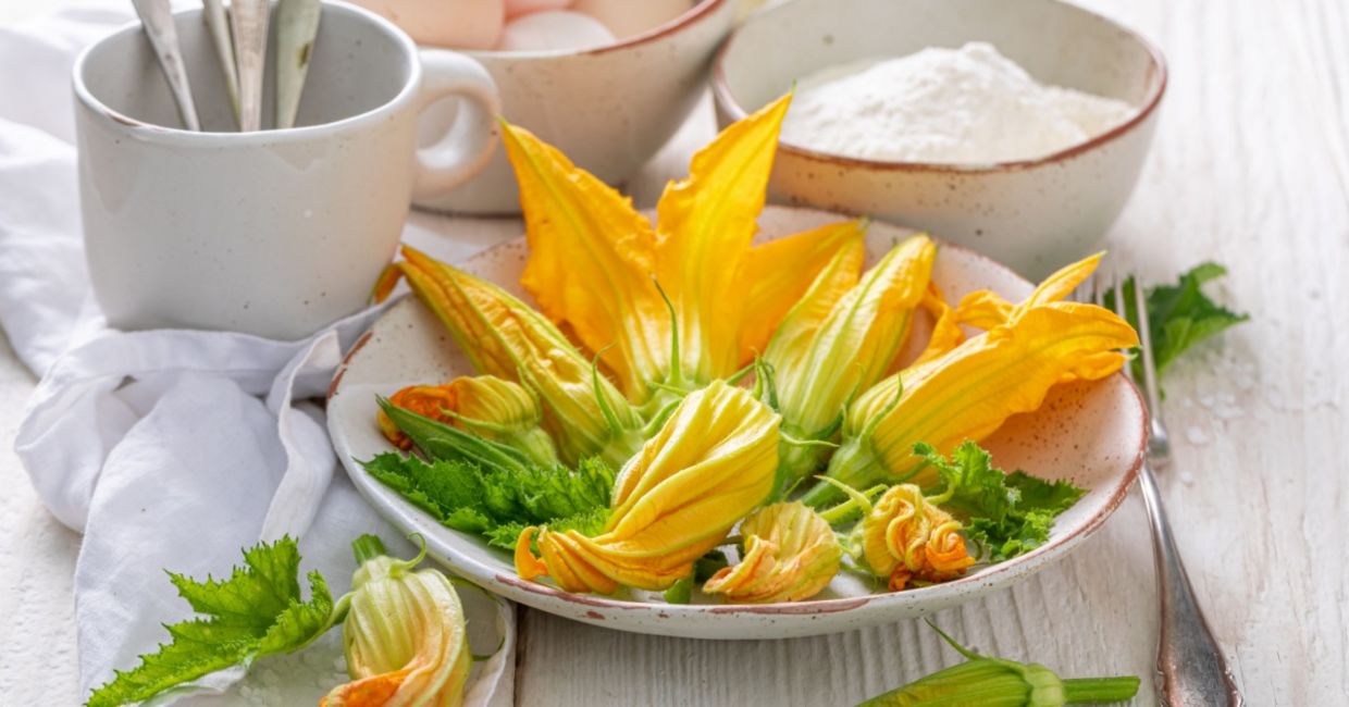 Zucchini flowers are very healthy.