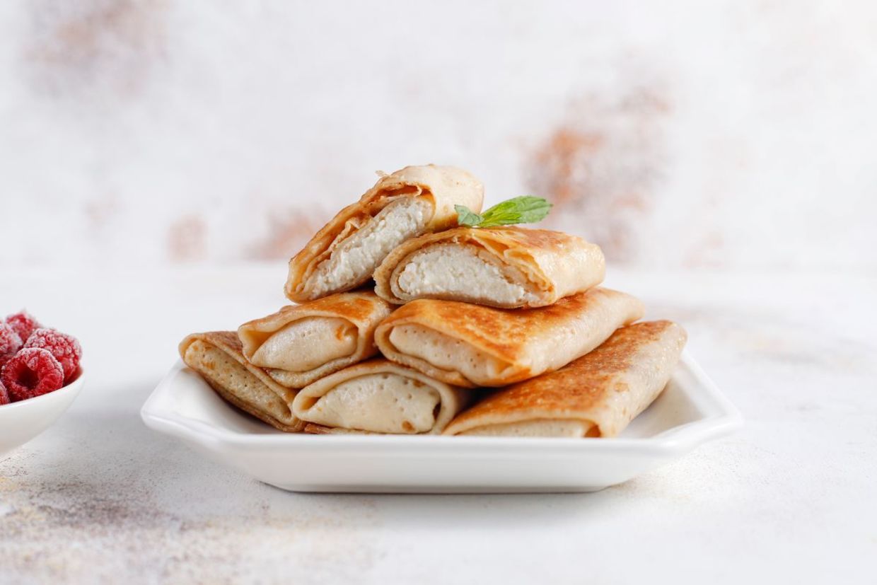 Crepes made with cottage cheese.