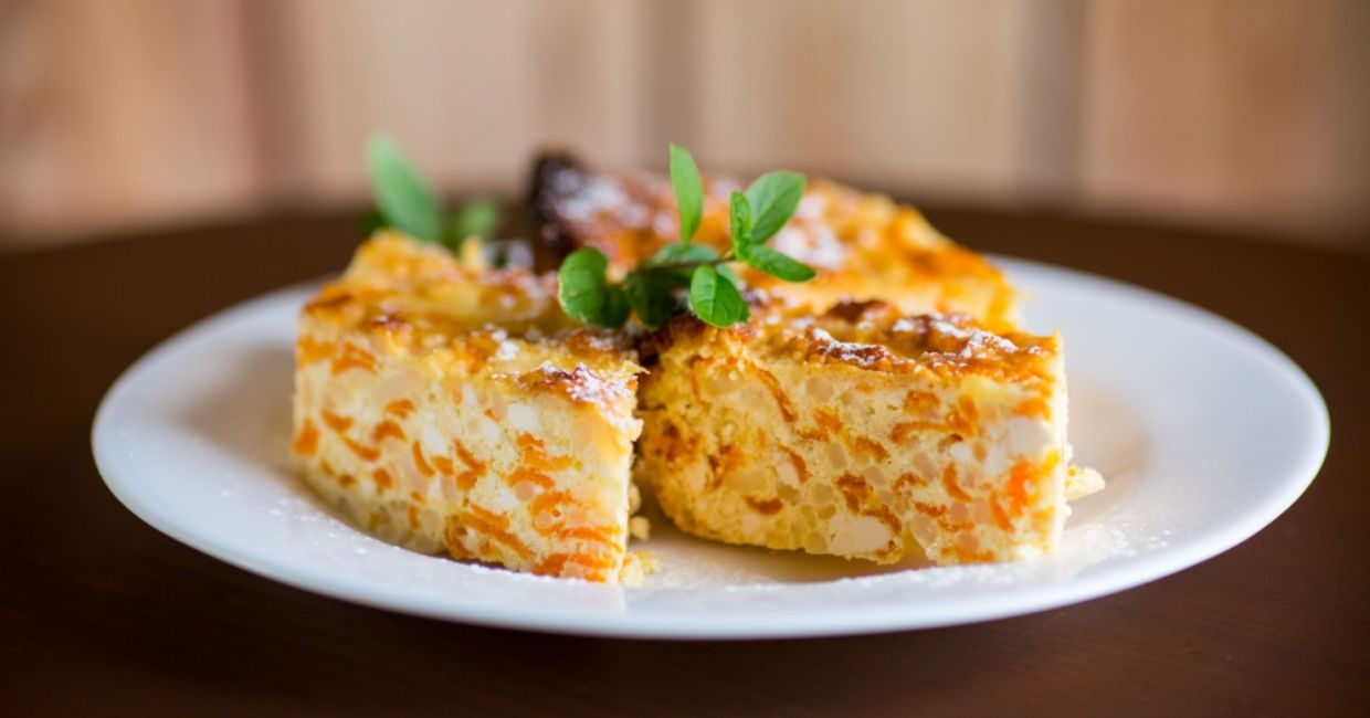 Cooked cottage cheese casserole with pumpkin.