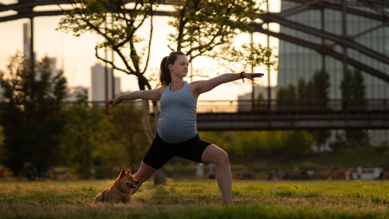 the warrior II yoga pose improves stanima.