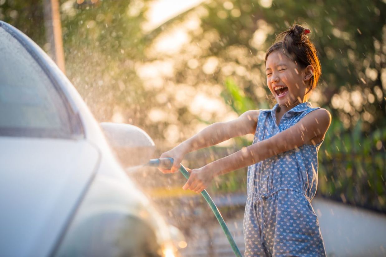 Wash your mom's car for Mother's Day. Wash your mom's car for Mother's Day.